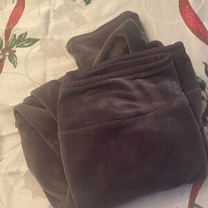 Cozy Cuddleduds Gray Velour leggings.  Size M